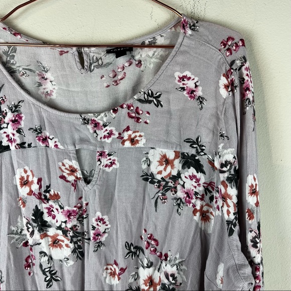Torrid Light Purple Floral Blouse Long Sleeve Cinched Wrist Cuff Size 4 - Picture 2 of 6